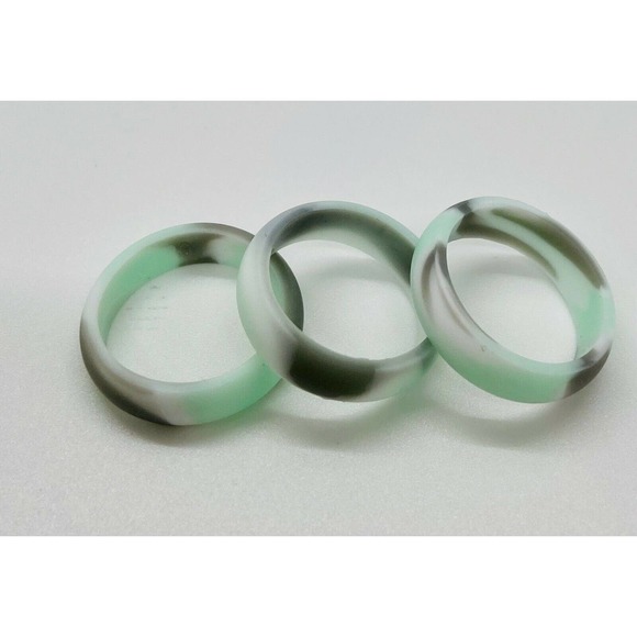Silicone Weddings Ring For Women - Mint Chip Camo  (1 Ring) - Picture 3 of 8
